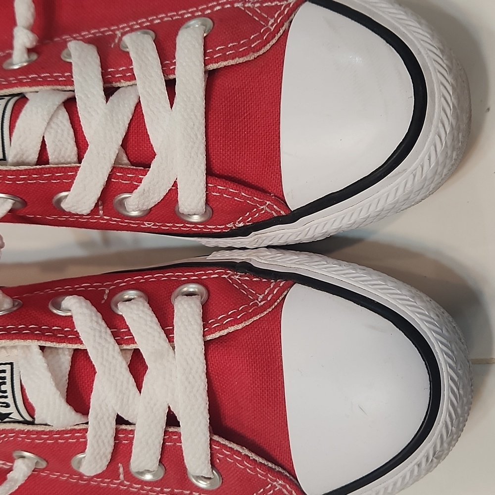 Converse - Picture 2 of 6